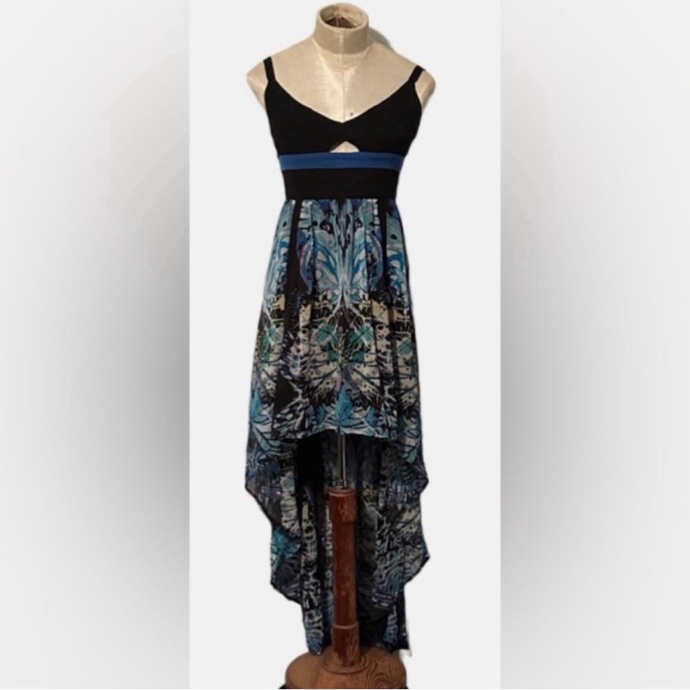 Gorgeous Butterfly Print Dress by Bebe - Picture 1 of 8